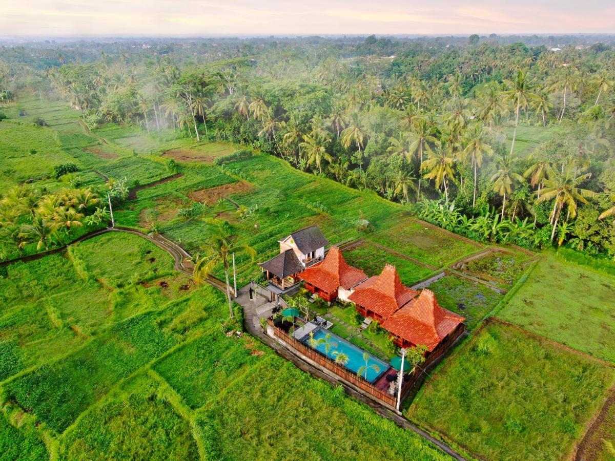 One Bedroom Grand Javanese Joglo Ubud 1 エクステリア 写真