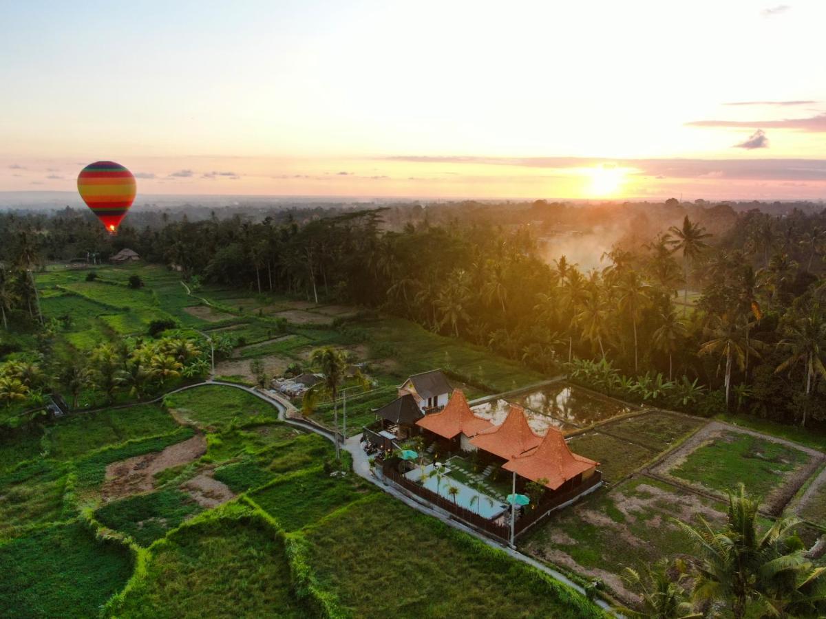 One Bedroom Grand Javanese Joglo Ubud 1 エクステリア 写真
